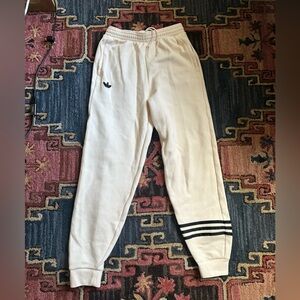 Brand new Adidas woman’s sweat pants